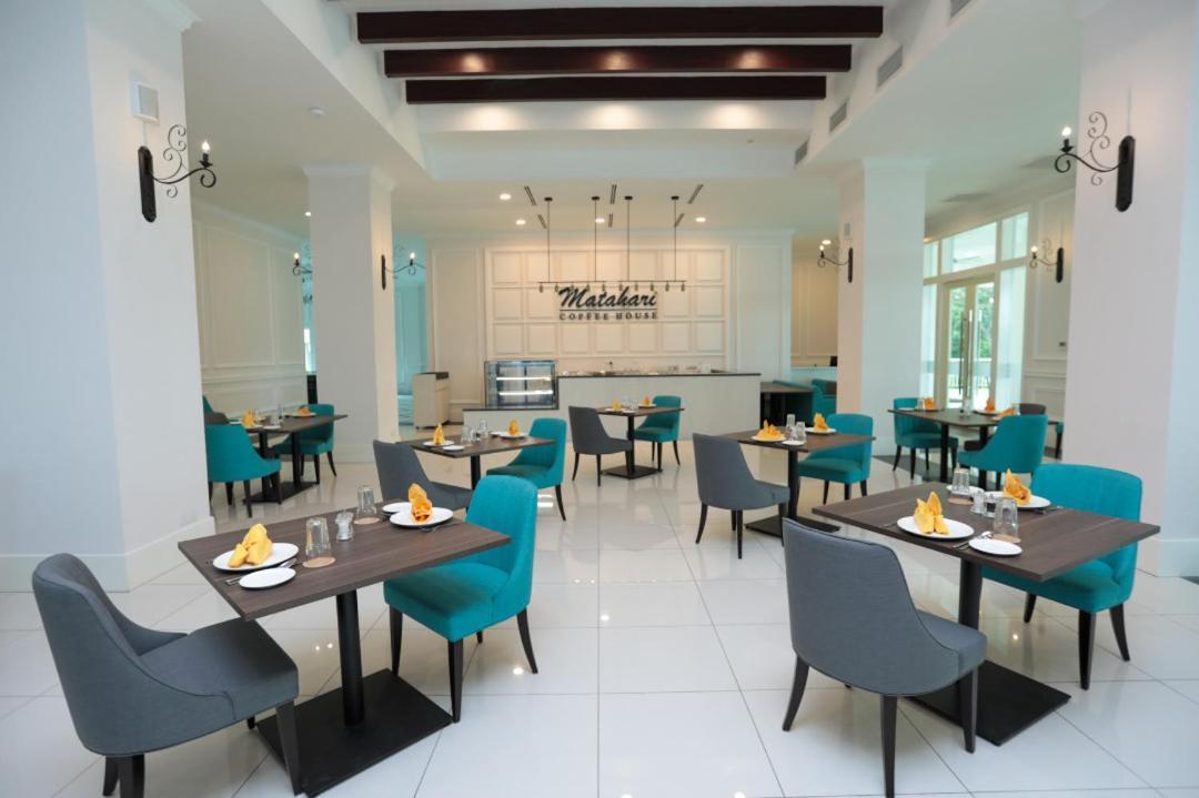 Hotel Casuarina@Kuala Kangsar Exteriör bild
